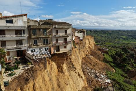 Cum poate AI să prezică dezastrele naturale mai bine dec&acirc;t oamenii. Tehnologia poate salva mii de vieți
