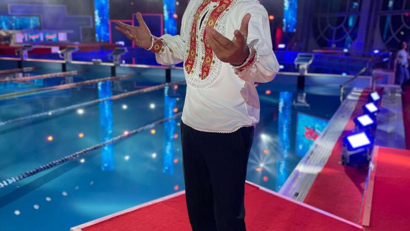 Cum se înțelegea Valentin Sanfira cu părinții Codruței Filip. Ce relație avea artistul cu aceștia