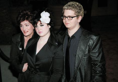 Kelly Osbourne este de nerecunoscut la 41 de ani. Prin ce schimbări a trecut fiica lui Ozzy Osbourne de-a lungul timpului