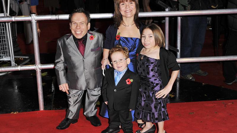 Povestea emoționantă a actorului din Harry Potter. Cum a regăsit iubirea la 56 de ani după ce și-a pierdut brusc soția