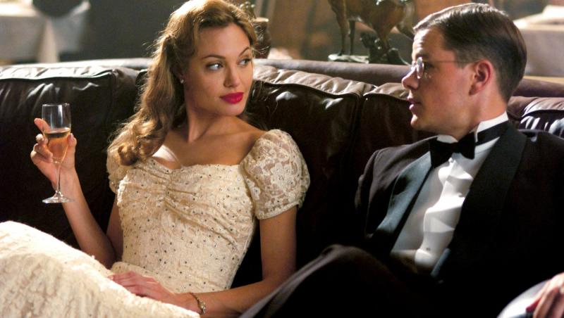 Angelina Jolie, schimbarea de look surprinzătoare care o face de nerecunoscut. Cum arată cu părul scurt