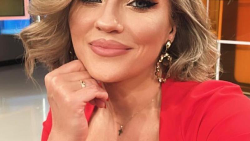 Cine e și cum arată Alina Petre, partenerea lui Adrian Velea de la Acces Direct. Cei doi vor prezenta împreună emisiunea