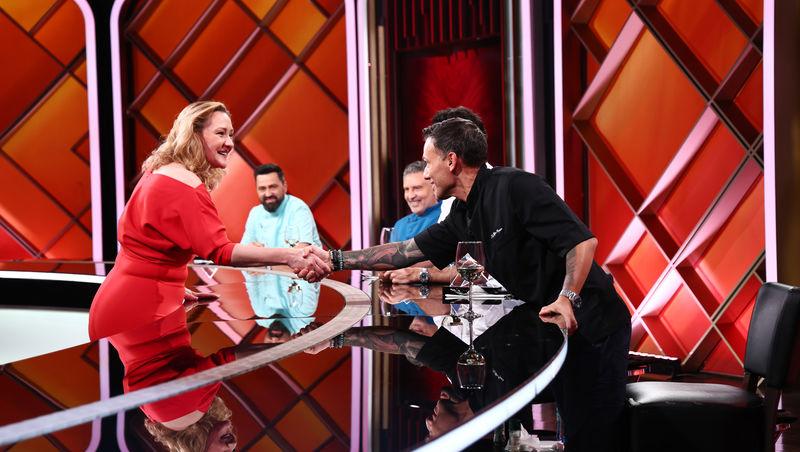 Chefi la cuțite, 1 aprilie 2026. Elena Lasconi a dat verdictul! Cine a câștigat ultima bombă cu amulete: „Absolut nebun!”