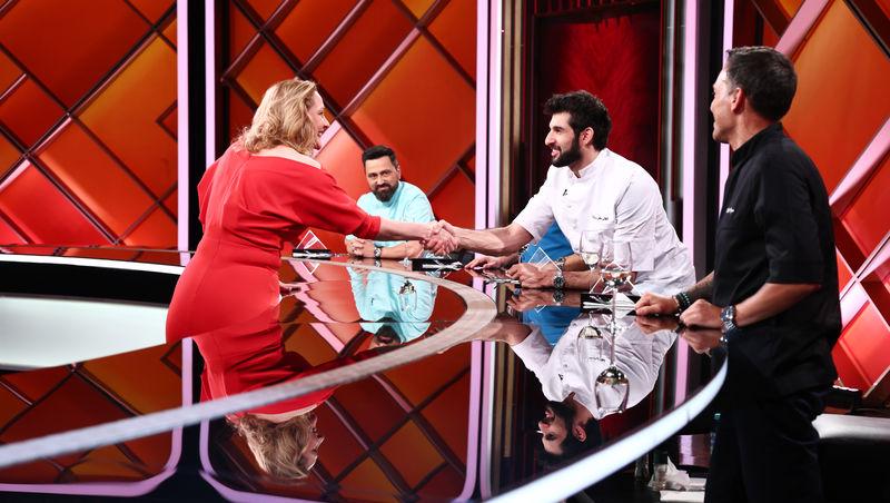 Chefi la cuțite, 1 aprilie 2026. Elena Lasconi a dat verdictul! Cine a câștigat ultima bombă cu amulete: „Absolut nebun!”