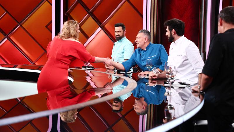 Chefi la cuțite, 1 aprilie 2026. Elena Lasconi a dat verdictul! Cine a câștigat ultima bombă cu amulete: „Absolut nebun!”