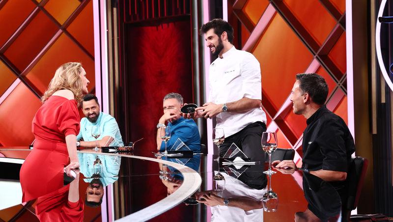 Chefi la cuțite, 1 aprilie 2026. Elena Lasconi a dat verdictul! Cine a câștigat ultima bombă cu amulete: „Absolut nebun!”