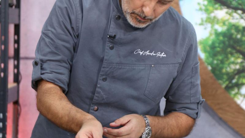 Rețeta delicioasă de pască a lui Chef Alexandru Sautner. Cum prepară juratul Chefi la cuțite desertul de Paște