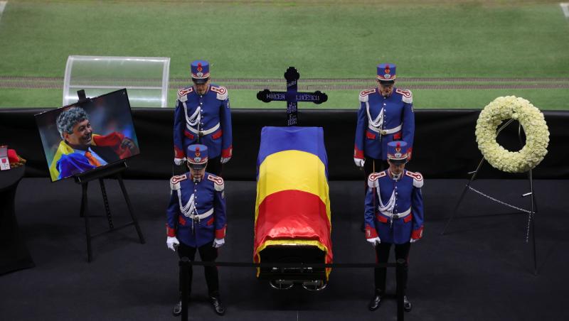 Mircea Lucescu, pe ultimul drum. Imagini emoționante de la ceremonia de înmormântare