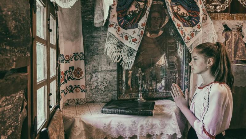 Rugăciune puternică pe care să o spui în prima zi de Paște. Rostește-o pentru iertarea păcatelor și binecuvântarea celor dragi