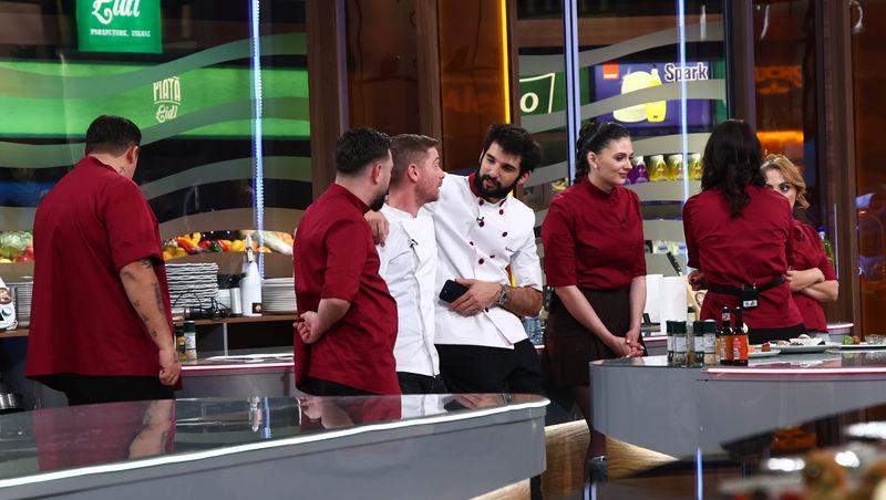 Chefi la cuțite, 13 aprilie 2026. Cine a câștigat primul battle al sezonului 17. Chef Richard Abou Zaki a confiscat farfurii