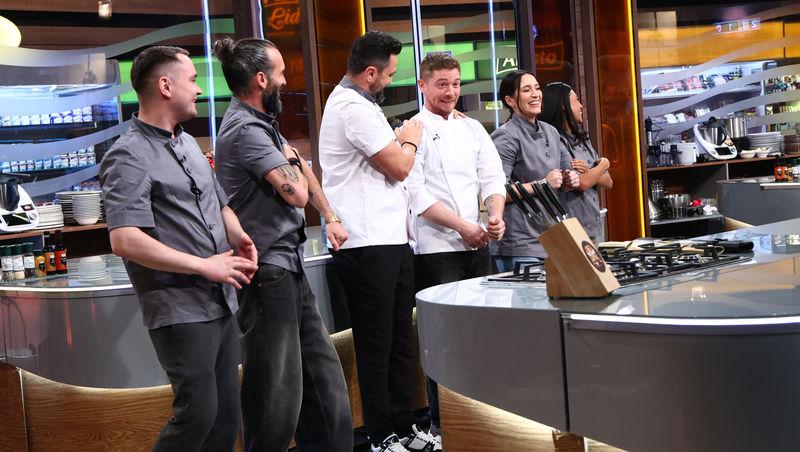 Chefi la cuțite, 13 aprilie 2026. Cine a câștigat primul battle al sezonului 17. Chef Richard Abou Zaki a confiscat farfurii