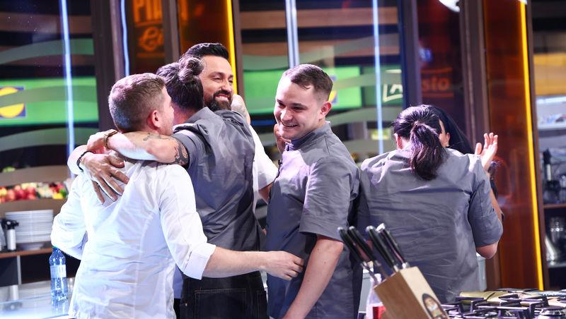 Chefi la cuțite, 13 aprilie 2026. Cine a câștigat primul battle al sezonului 17. Chef Richard Abou Zaki a confiscat farfurii
