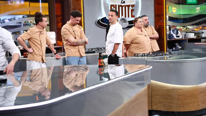Chefi la cuțite, 13 aprilie 2026. Cine a câștigat primul battle al sezonului 17. Chef Richard Abou Zaki a confiscat farfurii