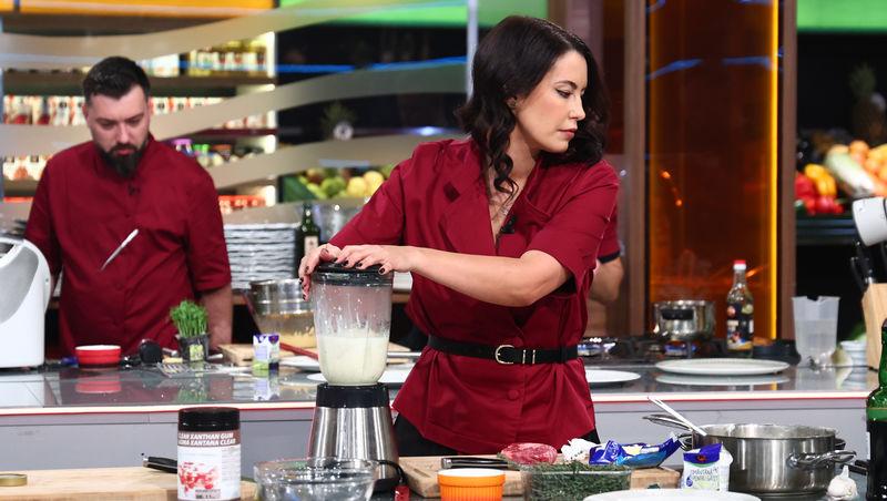 Chefi la cuțite, 13 aprilie 2026. Surpriză pentru chefi la prima degustare. Ce au putut să găsească sub cloșuri: „Nu pot să văd!”