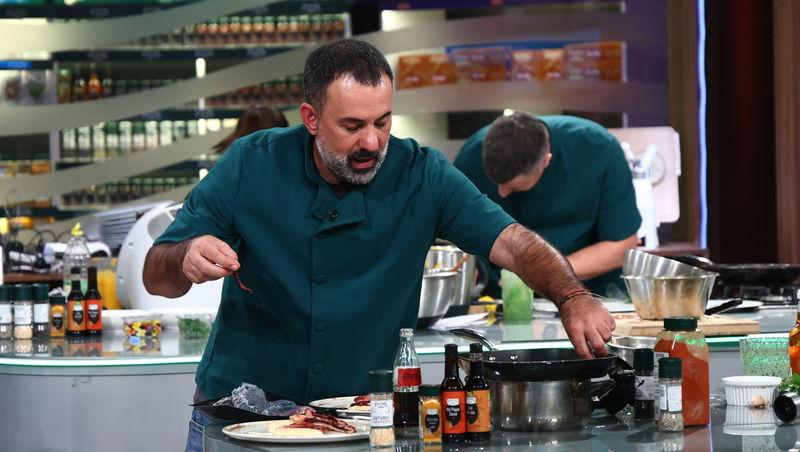 Chefi la cuțite, 13 aprilie 2026. Surpriză pentru chefi la prima degustare. Ce au putut să găsească sub cloșuri: „Nu pot să văd!”