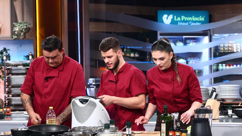 Chefi la cuțite, 13 aprilie 2026. Surpriză pentru chefi la prima degustare. Ce au putut să găsească sub cloșuri: „Nu pot să văd!”