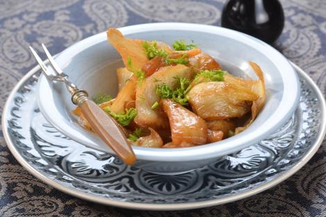 Fenicul caramelizat. O rețetă fabuloasă cu doar trei ingrediente