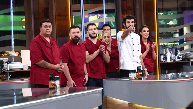 Chefi la cuțite, 14 aprilie 2026. Banda a adus un verdict neașteptat după al doilea battle. De ce au ieșit scântei între chefi