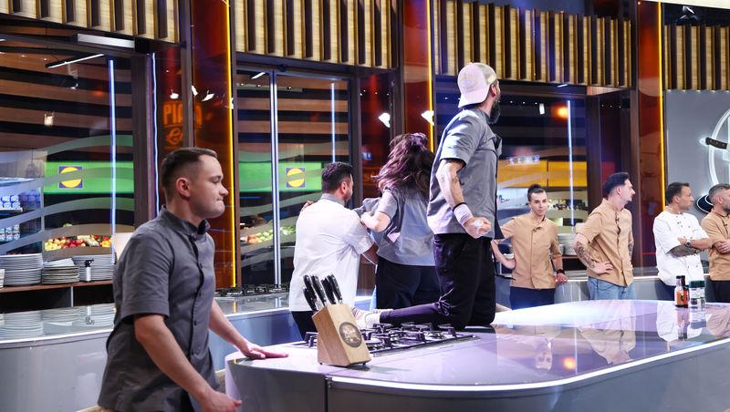 Chefi la cuțite, 15 aprilie 2026. S-au confiscat farfurii, iar verdictul final a fost uluitor. Cine a câștigat al treilea battle