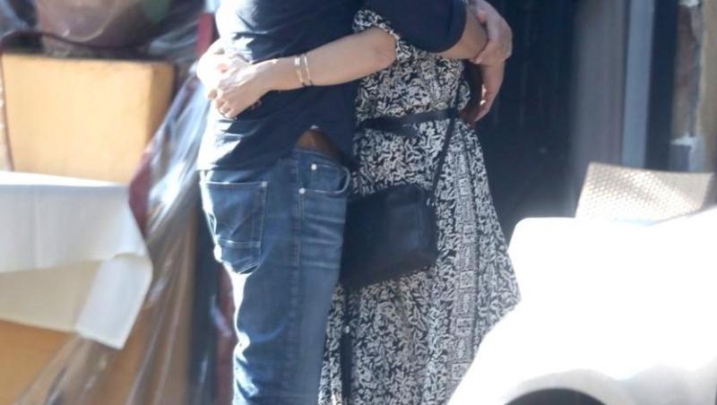 Sandra Bullock, transformare neașteptată la 61 de ani. Cum a apărut în public la aproape 3 ani de la moartea partenerului ei