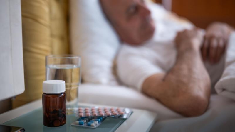 Nu te &icirc;ntinde după ce iei antibiotice! Regula de 30 de minute care &icirc;ți poate salva sănătatea. Ce avertizează un specialist