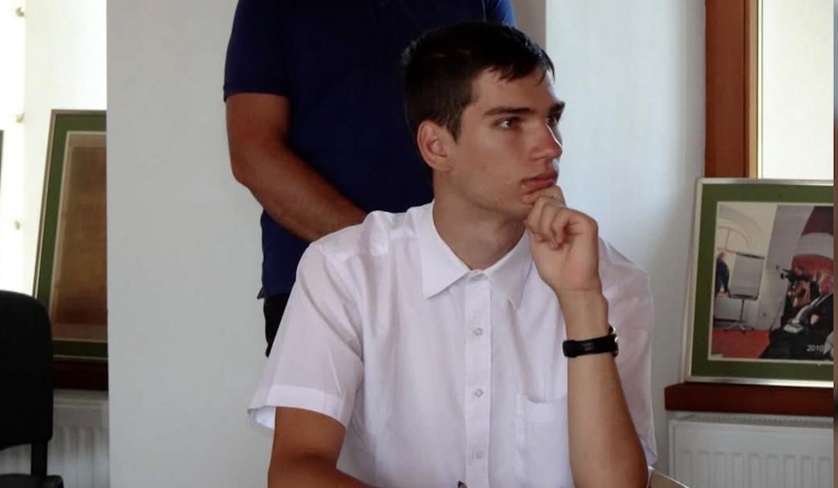 Elevul din T&acirc;rgu Jiu care a ajuns la Harvard. Povestea lui Mario și pasiunea pentru stele care i-a schimbat viața