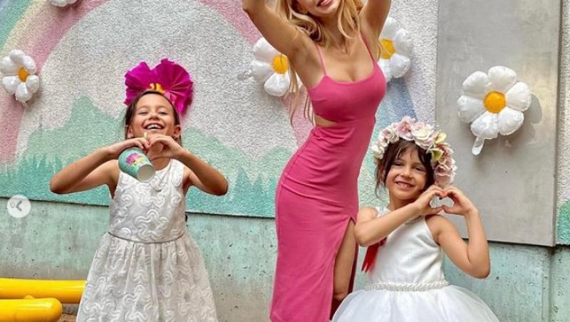 Primele imagini de la cununia civilă a Andreei Bălan cu Victor Cornea. Ce rochie surprinzătoare a purtat artista