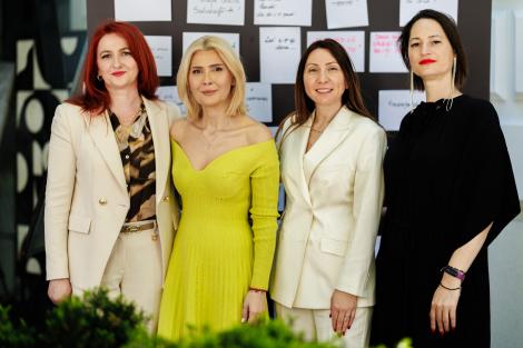 DRAGOSTEA POARTĂ PANTOFII ROŞII