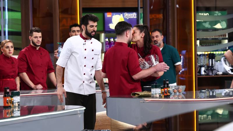 Chefi la cuțite, 21 aprilie 2026. Irina Fodor a anunțat o temă de gătit neașteptată! Cine a câștigat avantajul