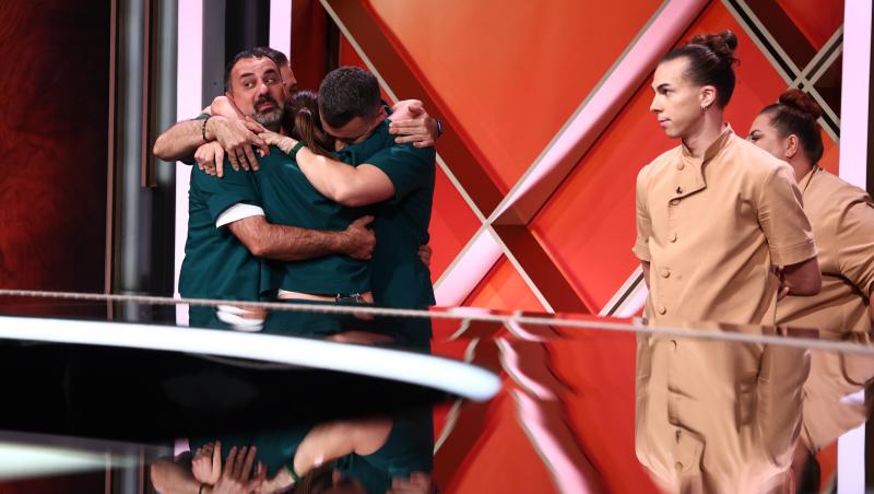 Chefi la cuțite, 21 aprilie 2026. Ce concurent a fost eliminat. Echipa bej a pierdut un om. Ce au zis jurații