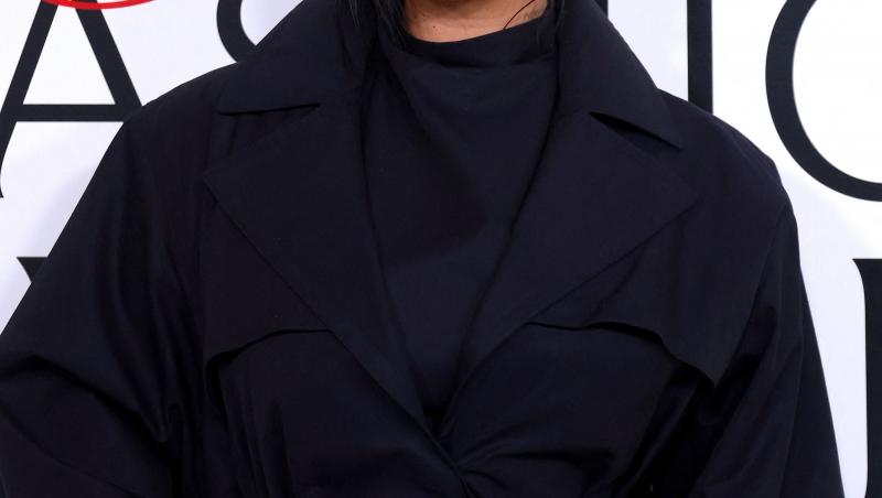 Rihanna si fiica sa, Rocki, prima poză oficială. Cum arată micuța si cu cine seamănă