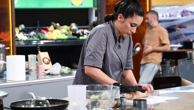 Chefi la cuțite, 22 aprilie 2026. Dublă eliminare! Ce concurenți au părăsit competiția. Ce echipe au pierdut câte un om