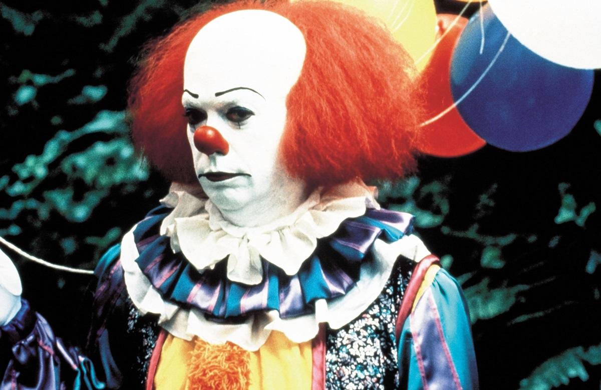 Cum arată acum clovnul din filmul IT. Puțini ar recunoaște actorul de 80 de ani care i-a &icirc;nfricoșat &icirc;n copilărie