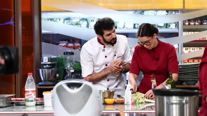 Chefi la cuțite, 27 aprilie 2026. Bianca Podosu, trimisă de chef Richard la bancul echipei bej. De ce a plâns