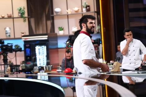 Chefi la cuțite, 27 aprilie 2026. Un concurent a adus un avantaj pentru echipa sa. Ce amuletă a dat chef Richard