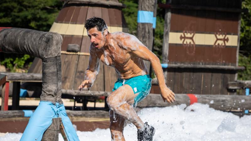 Cine e și cum arată soția lui Lucian Popa. Momentul emoționant în care și-a revăzut partenera după 4 luni în Republica Dominicană