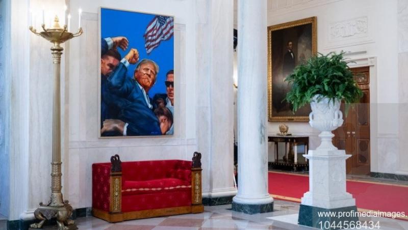 Gestul lui Donald Trump care a inflamat internetul. Unde a fost mutat portretul lui Barack Obama de la Casa Albă