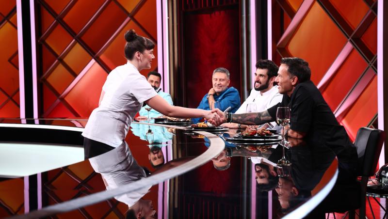 Chefi la cuțite, 6 aprilie 2026. Simina Baciu i-a surprins pe chefi cu torturile ei în formă de mici, frigărui, burger și shaorma