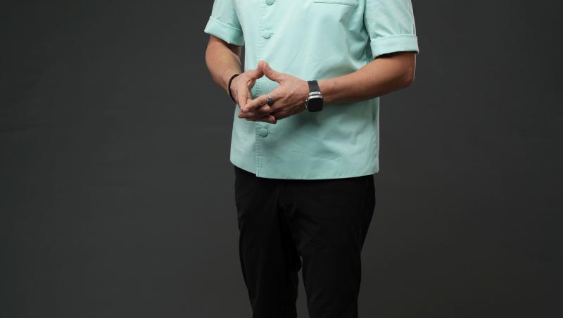 Chef Orlando Zaharia, alături de tinerii vulnerabili,  într-un proiect caritabil menit să le ofere îndrumare vocațională