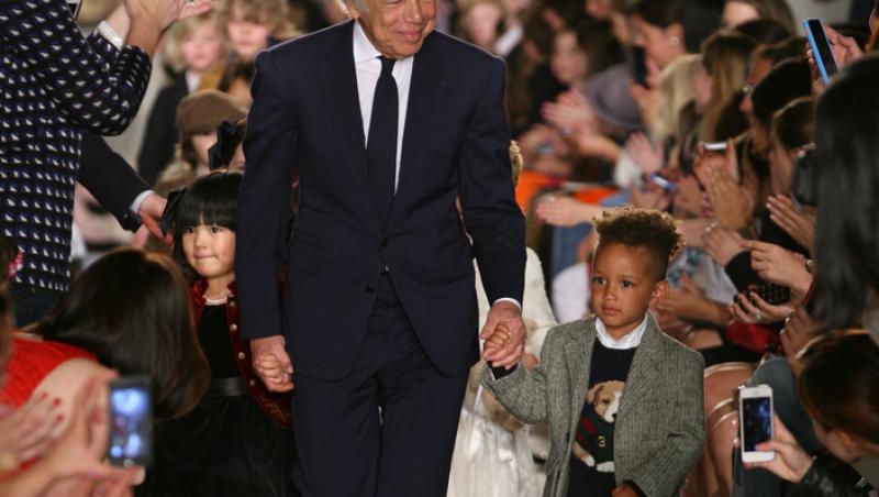 Cel mai generos miliardar din lume! El își împarte averea la săraci și bolnavii de cancer