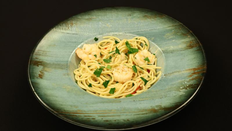 Chefi la cuțite, 7 aprilie 2026. Elis Armeanca a gătit alături de copiii săi. Cum arată și cu ce se ocupă Antonia și Ranny