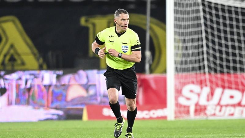 arbitru pe teren
