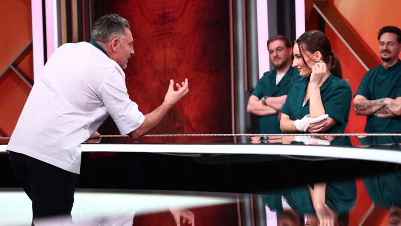 Chefi la cuțite, 12 mai 2026. Cine este eliminat. Echipa bej a pierdut un concurent: „Mă emoționez și îmi vine să plâng”