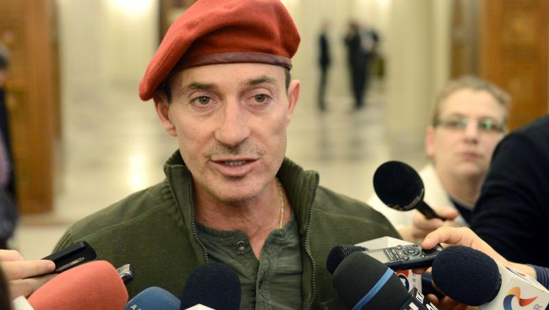Cum arată mama lui Răducu Mazăre. Imagini rare cu Ianina Petcu. Cum s-au filmat cei doi pe litoral