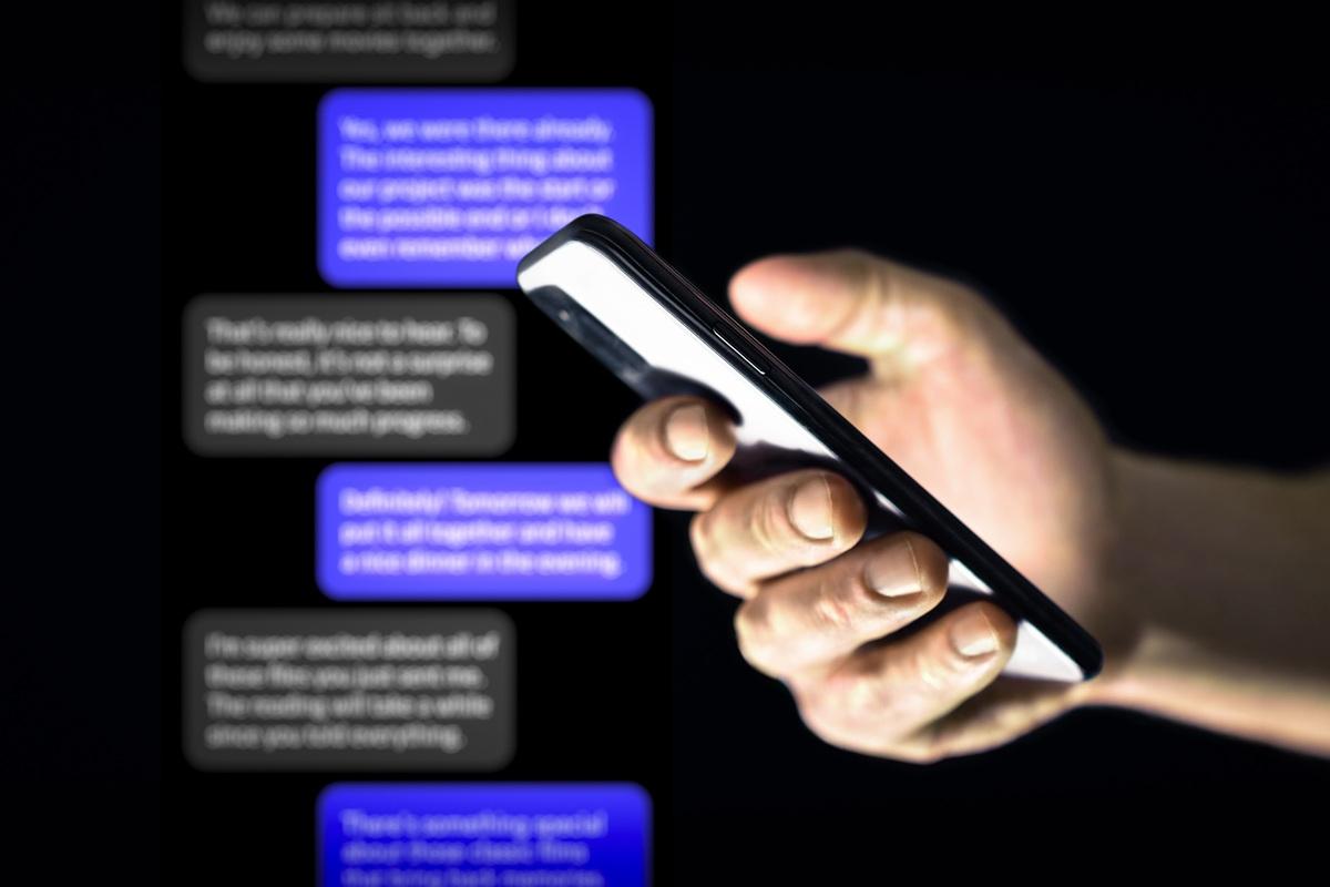 Noua fraudă online care golește conturile bancare prin mesaje false despre amenzi și Ghișeul.ro. Cum arată mesajul fals