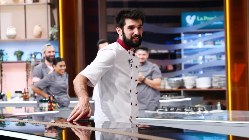 Chefi la cuțite, 18 mai 2026. Chef Richard, amuletă neașteptată la final de competiție: „Inima și sufletul mi-au spus că asta trebuie să fac. Mi-am jucat ultima amuletă”