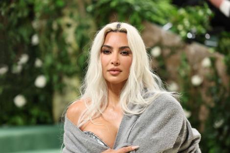 Georgina Rodriguez se transformă &icirc;n Kim Kardashian. La ce schimbare de look a apelat vedeta