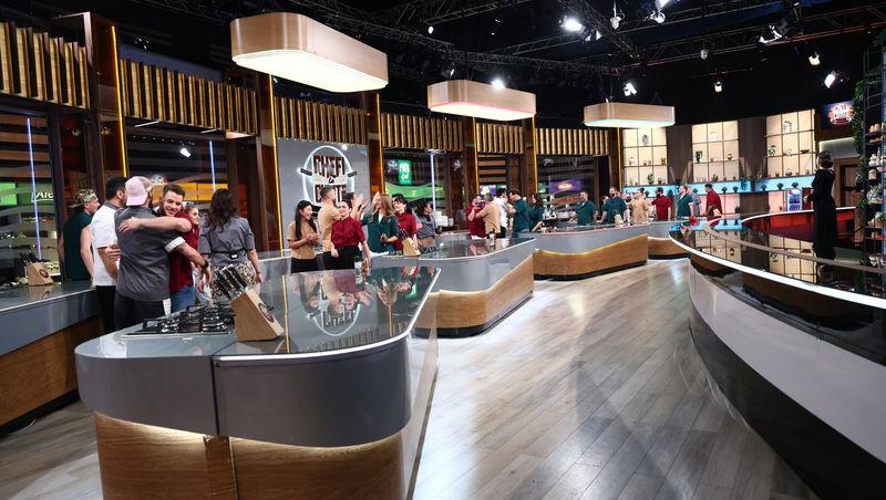 Finala Chefi la cuțite, 26 mai 2026. Finaliștii și-au format echipele. Ce premieră a anunțat Irina Fodor în show-ul culinar