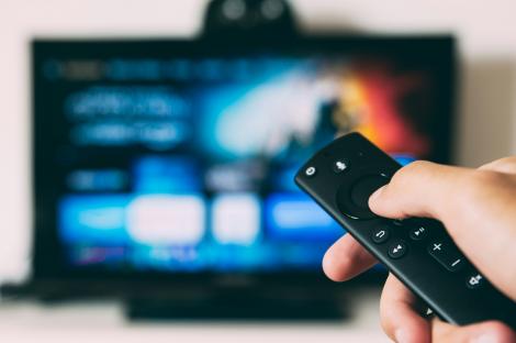 (P) De la streaming la gaming: Cele mai mari 5 tendințe digitale care domină weekendurile rom&acirc;nilor &icirc;n 2026