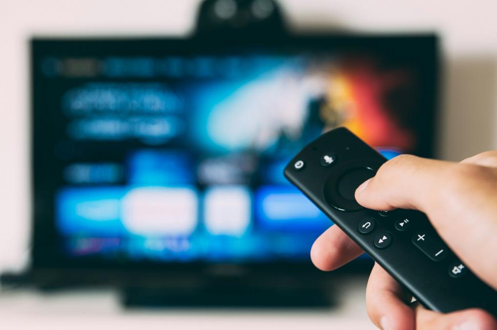 (P) De la streaming la gaming: Cele mai mari 5 tendințe digitale care domină weekendurile rom&acirc;nilor &icirc;n 2026